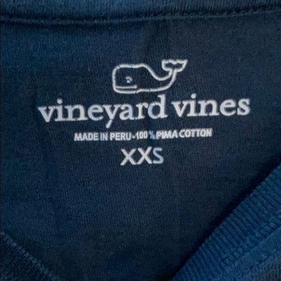 Lightly worn vineyard vibes long sleeve - Picture 2 of 3